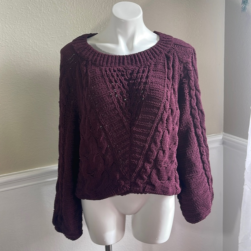 express chunky balloon sleeve sweather maroon size S